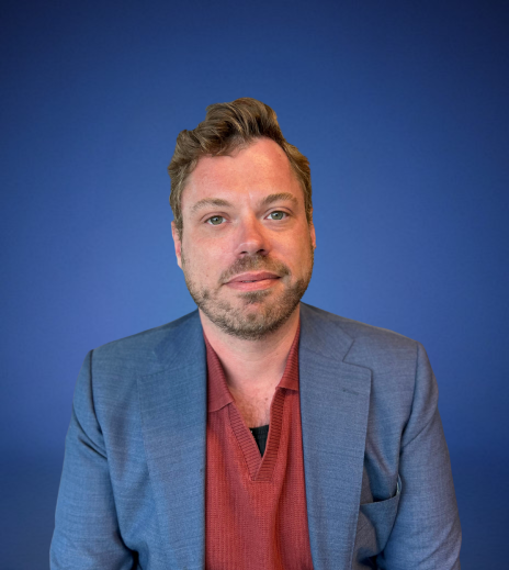 team-member-image